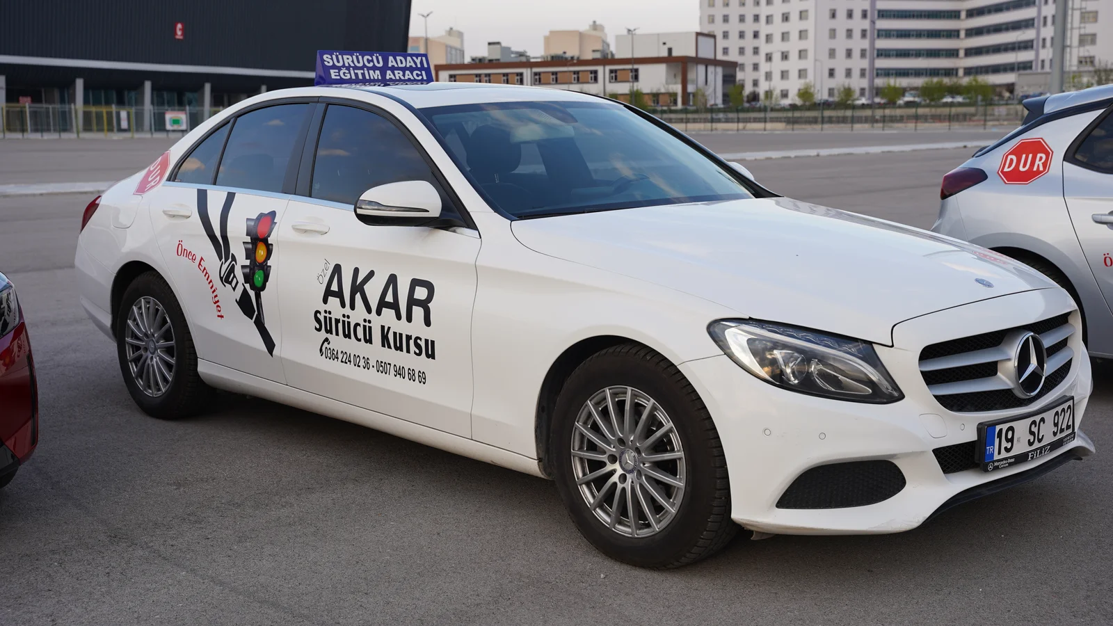 Akar Sürücü Kursu Mercedes direksiyon eğitim aracı